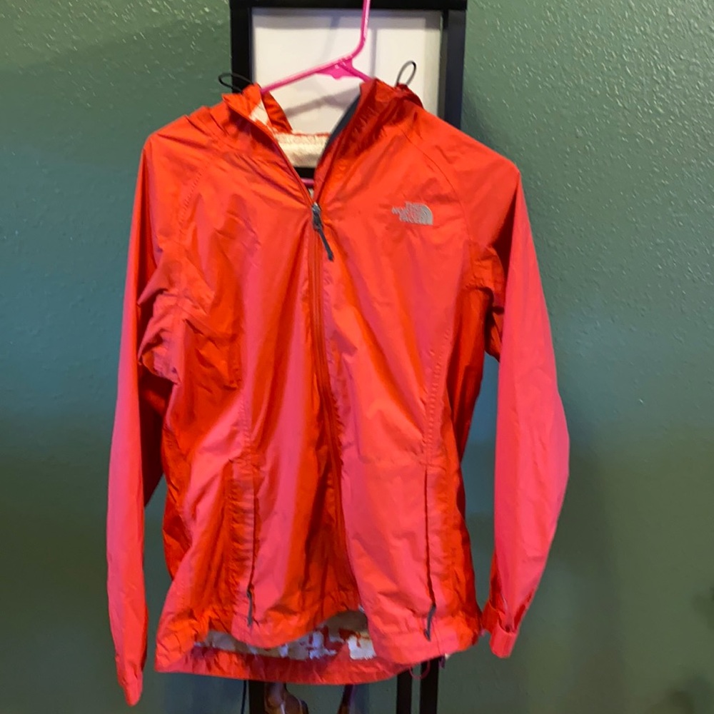 USED Women’s M red-orange TheNorthFace RainJacket